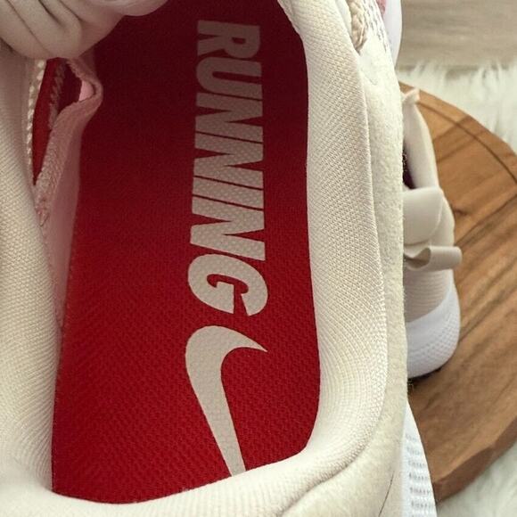 NIKE React Escape RN Running WMNS Sz 11 Shoes LT Orewood DJ9976 102 New - Picture 15 of 15